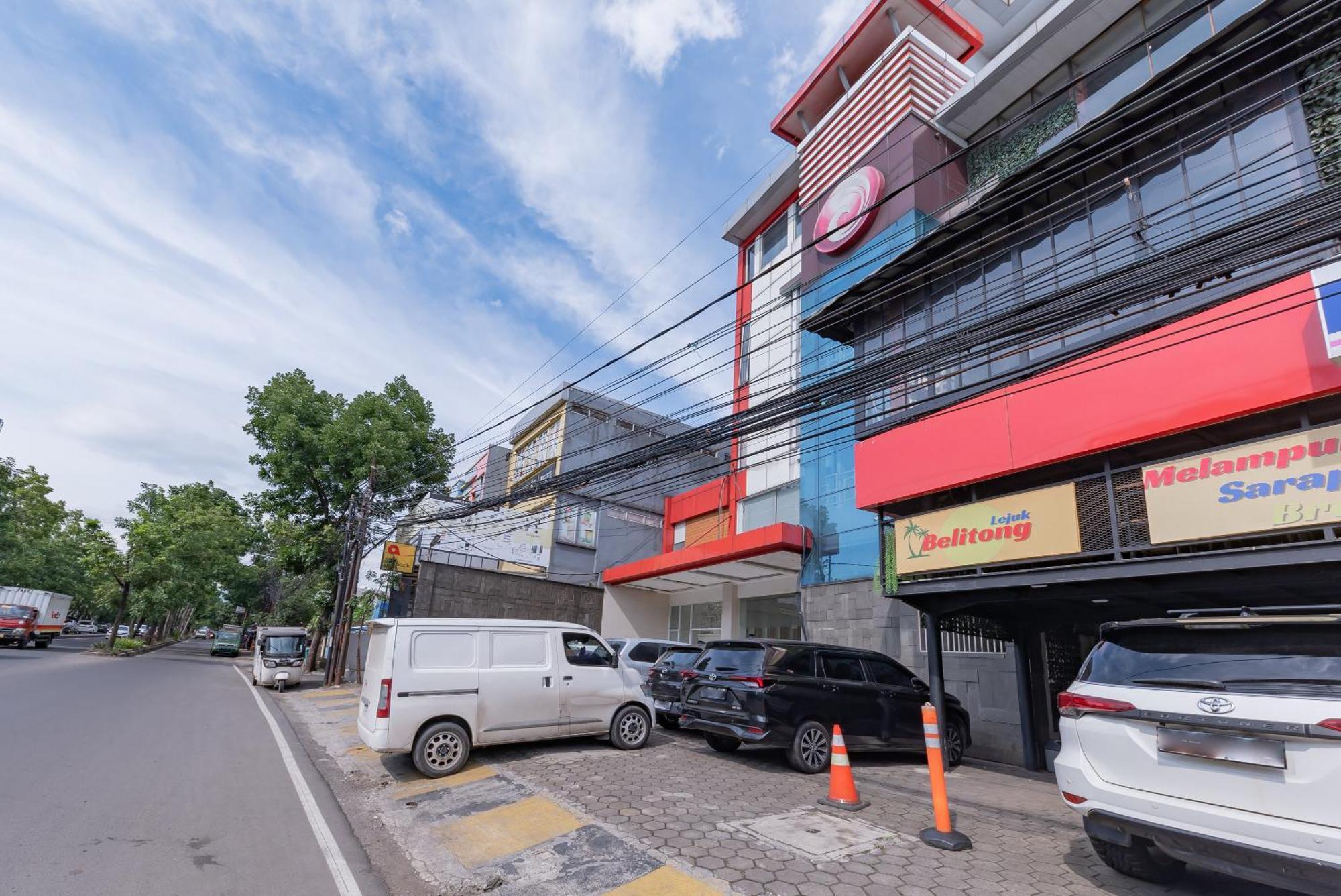 Reddoorz Hostel At Kiara Cozy Kircon บันดุง ภายนอก รูปภาพ