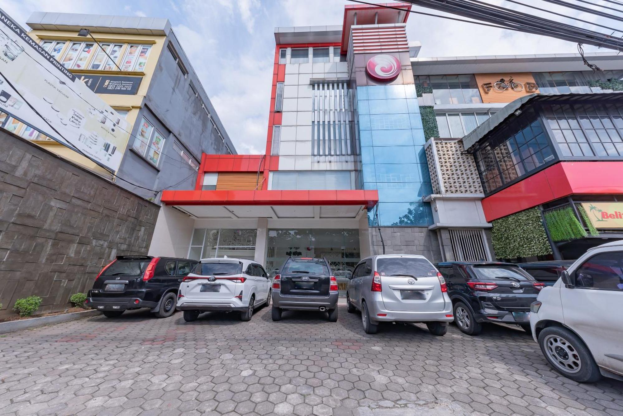 Reddoorz Hostel At Kiara Cozy Kircon บันดุง ภายนอก รูปภาพ
